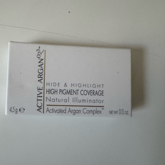 Active Argan O2.3 Hide & Highlight High Pigment Coverage Natural Illuminator - Picture 6 of 7